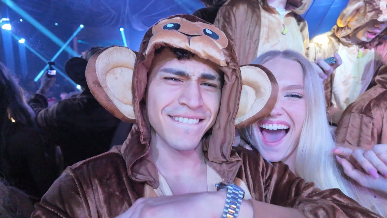 How Azarel Cobos Uses Student Success to Bypass Sales Resistance